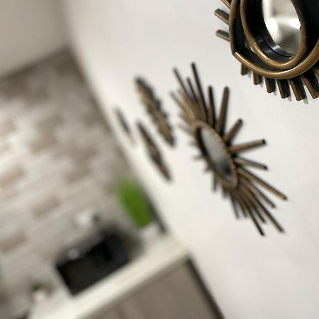 Luxurious 2 Bed Apartment In Heart Of Burnley With Private Parking エクステリア 写真
